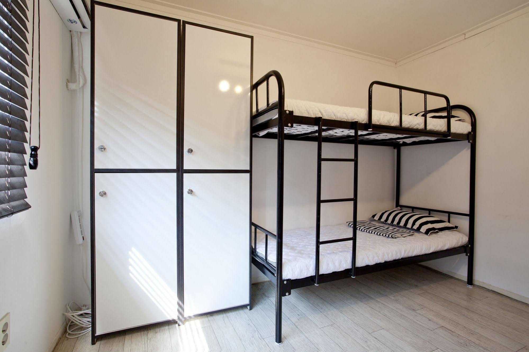 Nanu Guesthouse Black Apartments Σεούλ Εξωτερικό φωτογραφία